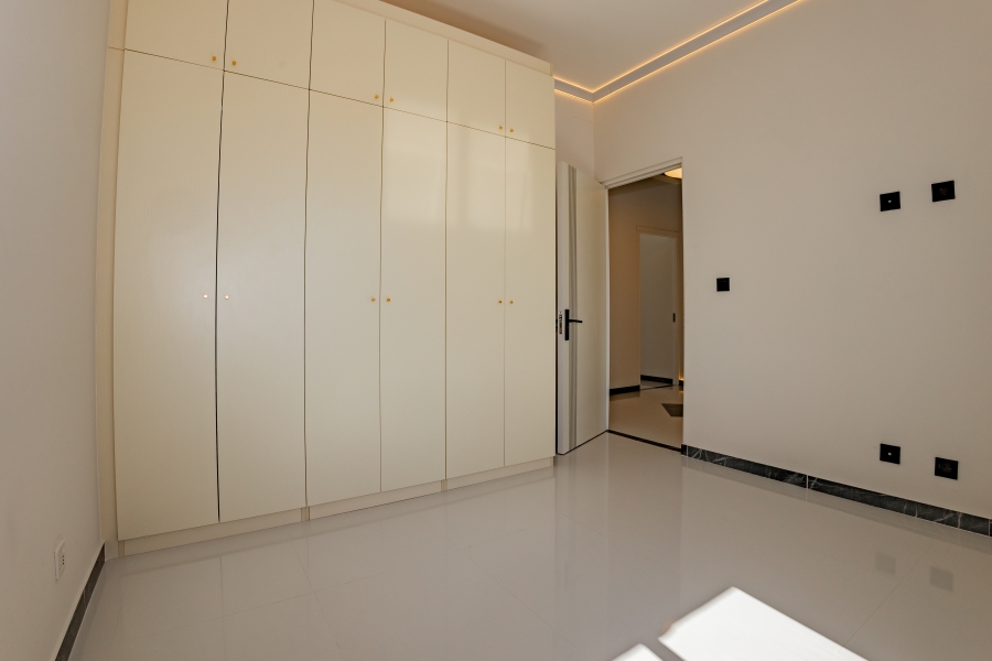 4 Bedroom Property for Sale in Sandown Western Cape